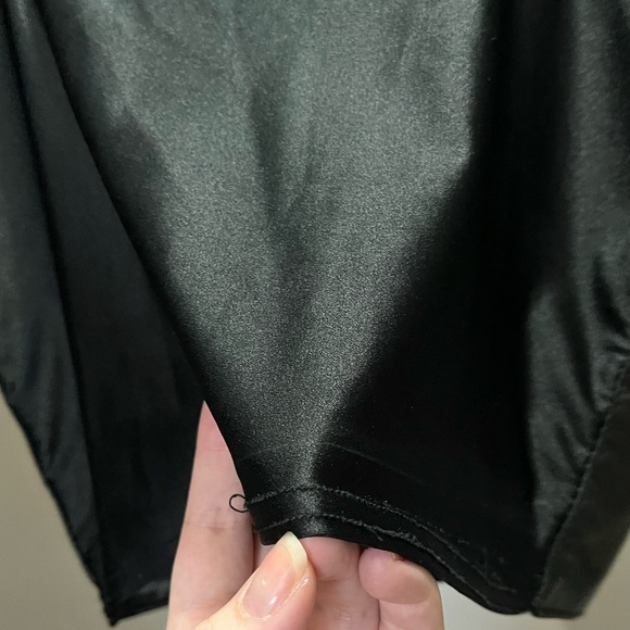 Black Leather button down crop top - Picture 3 of 4